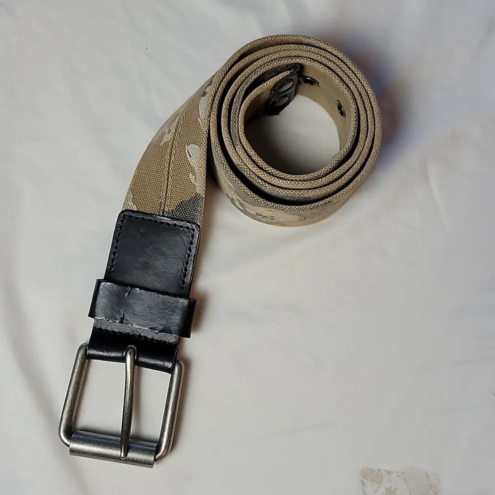CAMO Woven Canvas Buckle Large